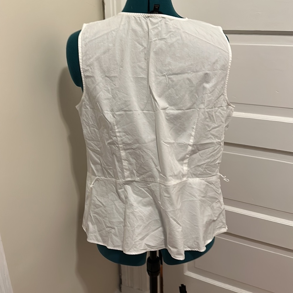 Talbots peplum V-neck sleeveless blouse. 16P - Picture 2 of 3
